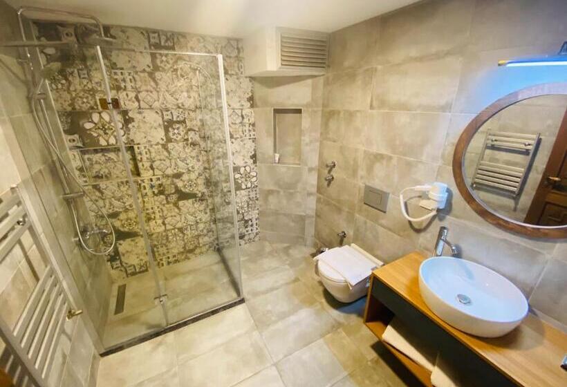 In Ephesus Hotel And Art Galery