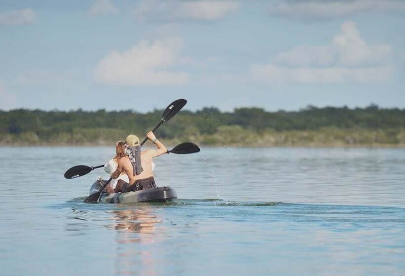 فندق Kapok Bacalar – Plant Based