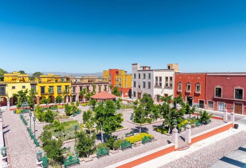 Отель Krystal Grand Residences & Villas San Miguel de Allende