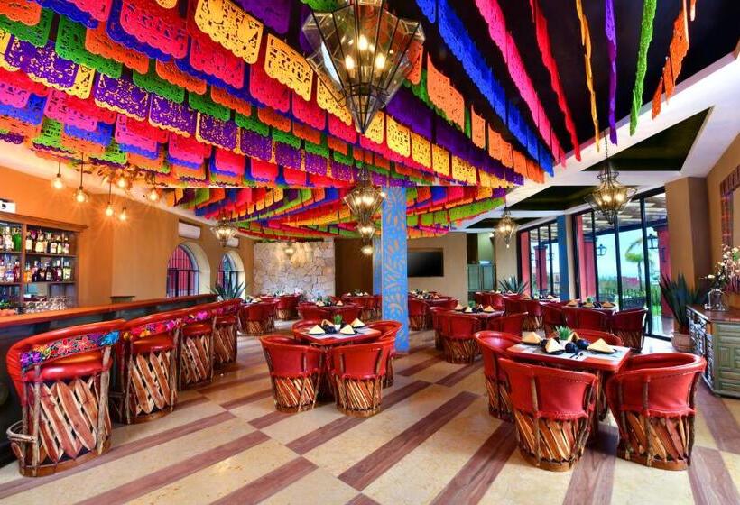 Отель Krystal Grand Residences & Villas San Miguel de Allende