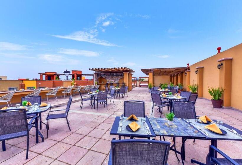Отель Krystal Grand Residences & Villas San Miguel de Allende