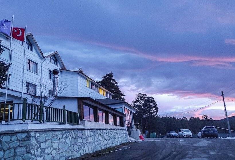 בית מלון כפרי Lagoon Palace