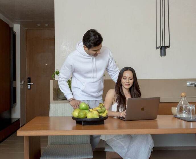 فندق Life At Repose: Lake Villas Resort & Club