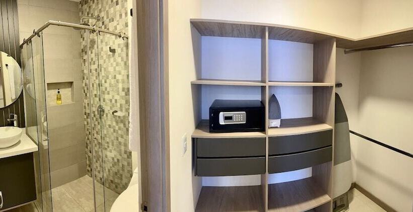 ホテル Luxury Suites Gema By Cadissa