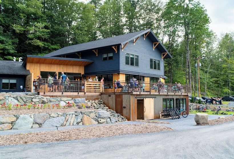 فندق Madbush Falls