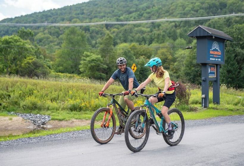 فندق Madbush Falls
