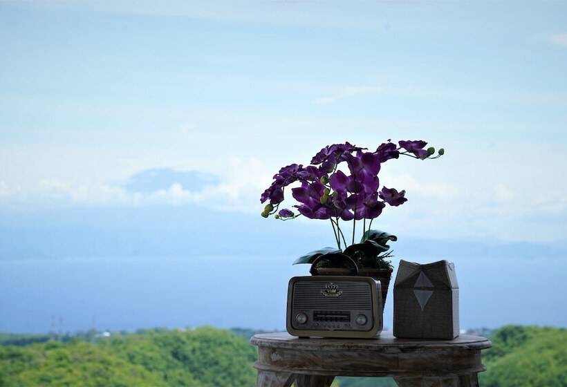 בית מלון כפרי Mere Sea View Resort & Spa Nusa Penida