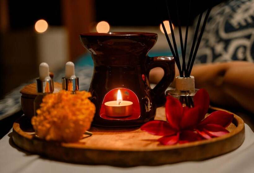 בית מלון כפרי Mere Sea View Resort & Spa Nusa Penida