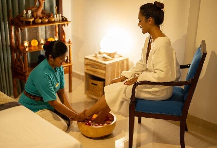 호텔 Mere Sea View Resort & Spa Nusa Penida