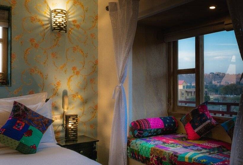 Отель Meri Haveli