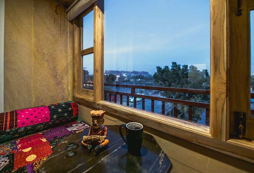 Отель Meri Haveli