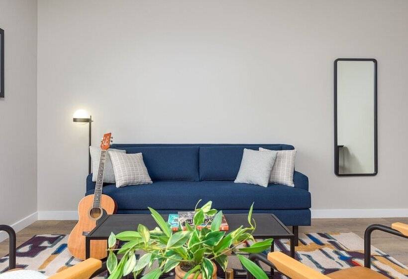 هتل Motif On Music Row