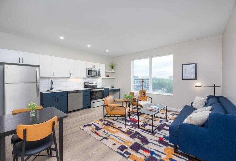 هتل Motif On Music Row