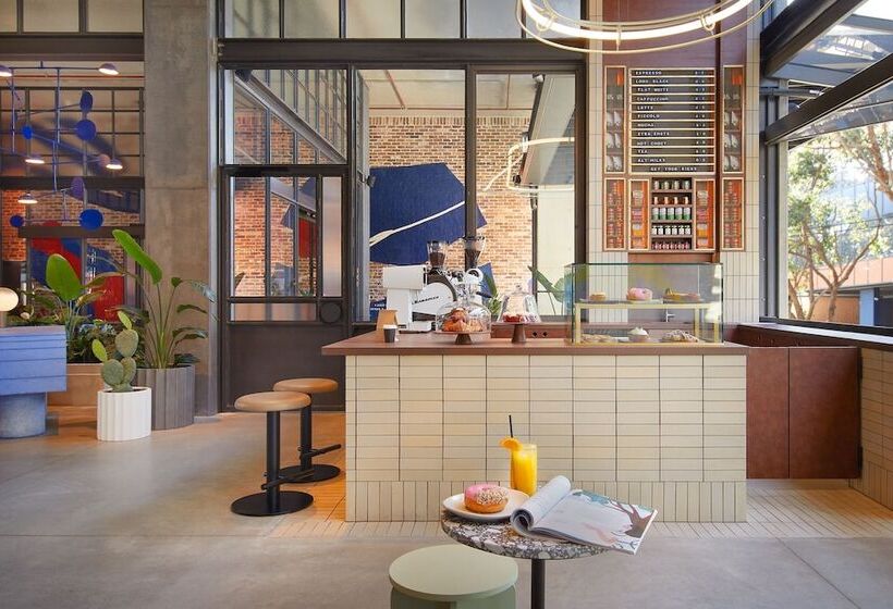 酒店 Moxy Sydney Airport