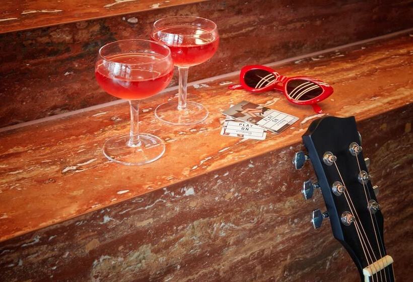 酒店 Moxy Sydney Airport