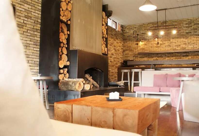 בית מלון כפרי Naoussa Mountain Resort