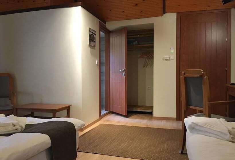 בית מלון כפרי Naoussa Mountain Resort