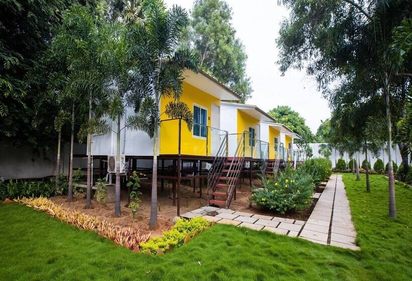 בית מלון כפרי Nathan Resort