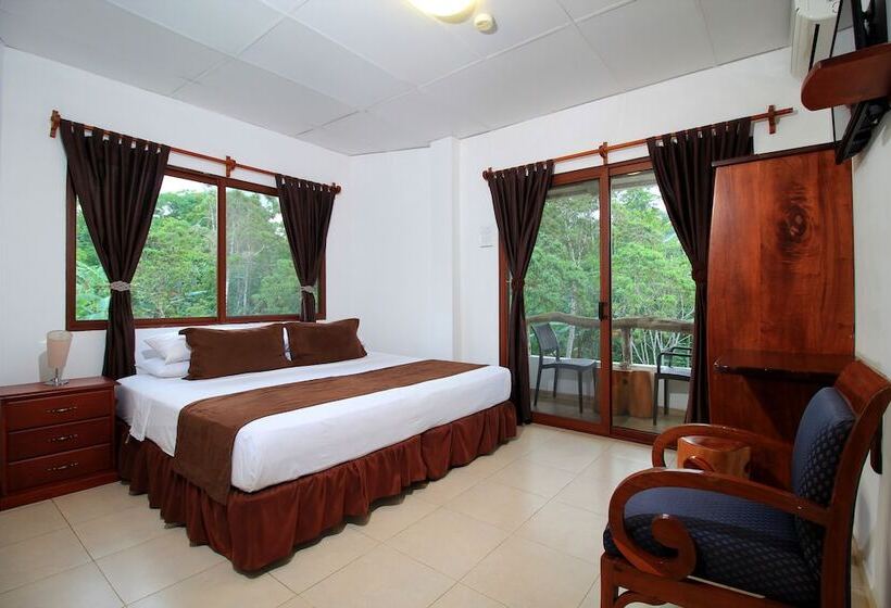 هتل Natura Gardens Galápagos