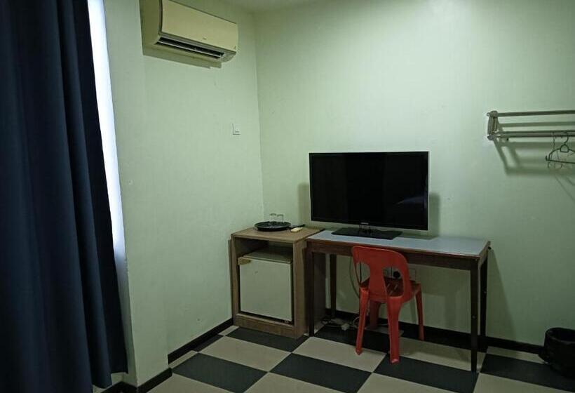 בית מלון כפרי Oriental