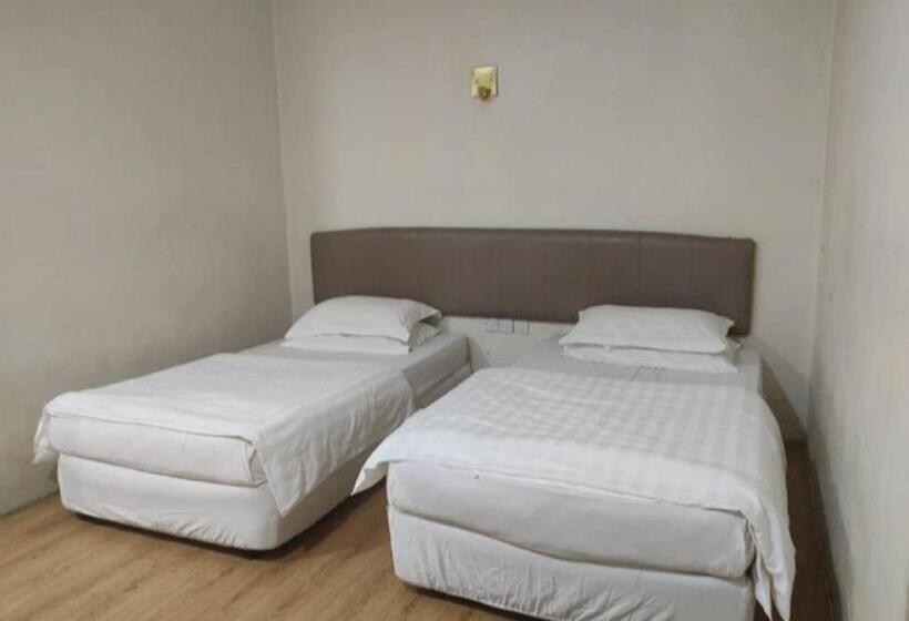 בית מלון כפרי Oriental