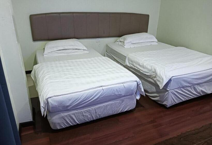 בית מלון כפרי Oriental