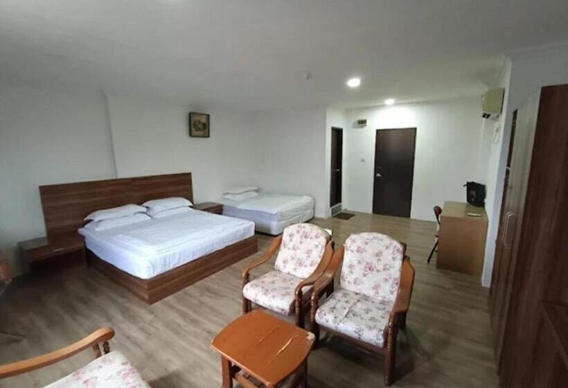 בית מלון כפרי Oriental