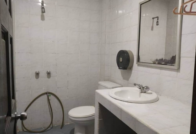 בית מלון כפרי Oriental