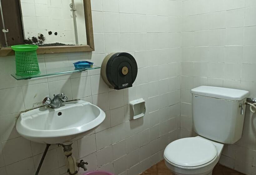 בית מלון כפרי Oriental