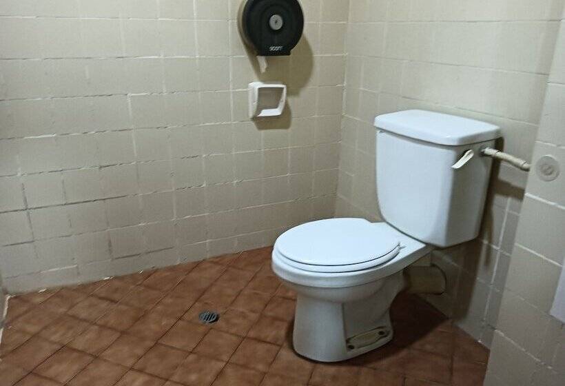 בית מלון כפרי Oriental