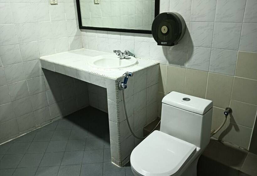 בית מלון כפרי Oriental