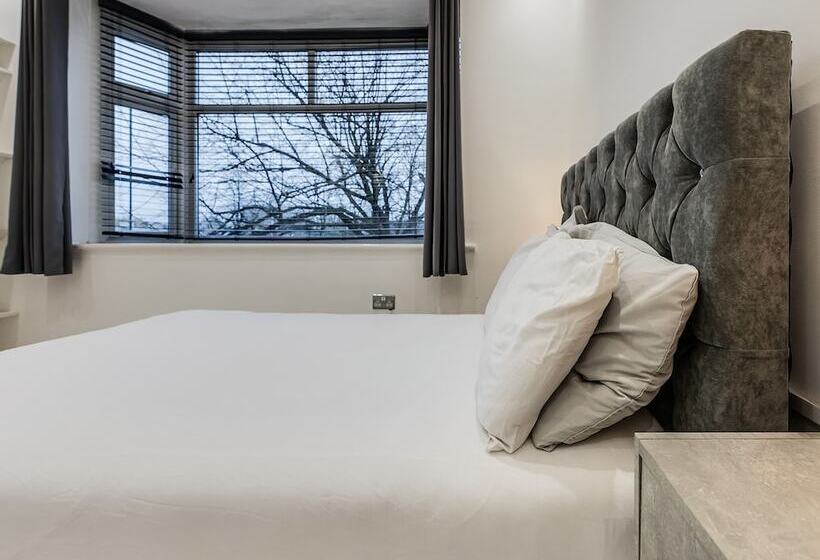 בית מלון כפרי Oyo Bellevue Apartments Middlesborough