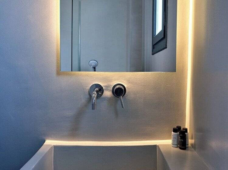 בית מלון כפרי Paros Five Senses