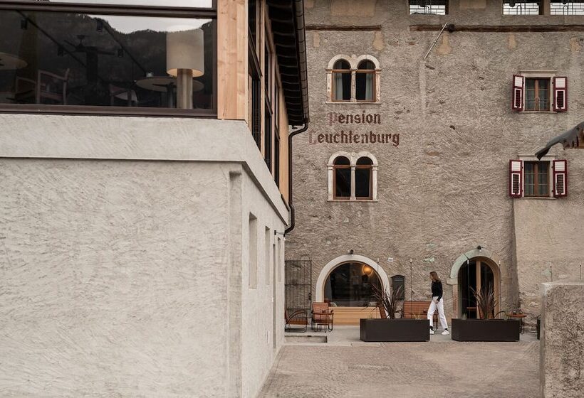 בית מלון כפרי Pension Leuchtenburg