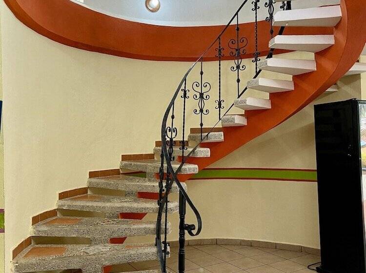 Отель Real Del Quijote