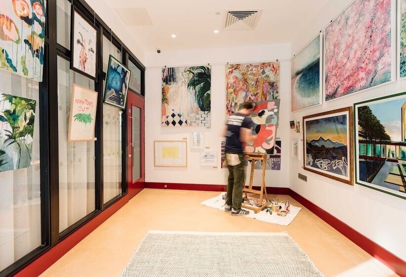 בית מלון כפרי Room2 Belfast Hometel