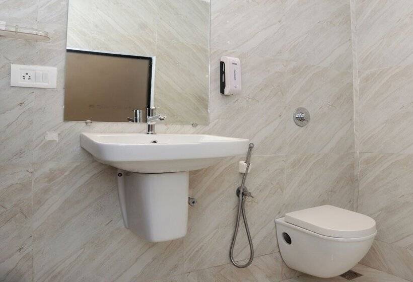 Отель Sandbanks Beach Resort