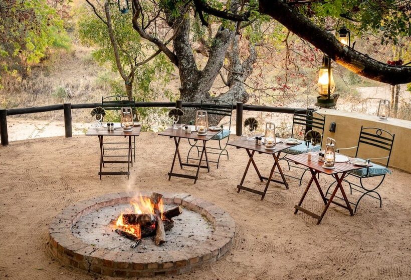 בית מלון כפרי Shimungwe Lodge