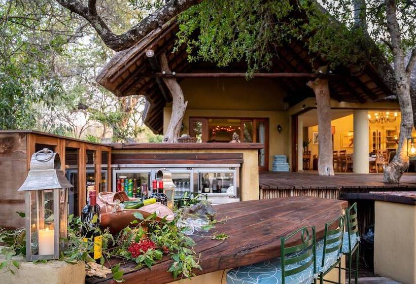 בית מלון כפרי Shimungwe Lodge