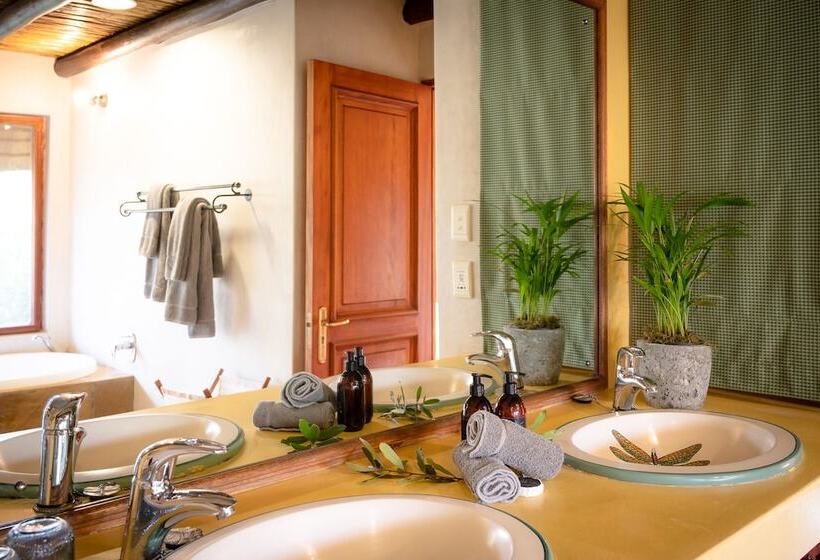 בית מלון כפרי Shimungwe Lodge