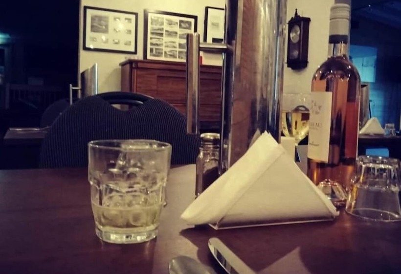 בית מלון כפרי Sponars Chalet