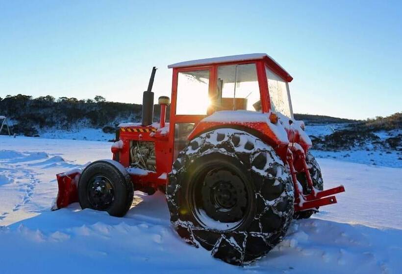 בית מלון כפרי Sponars Chalet