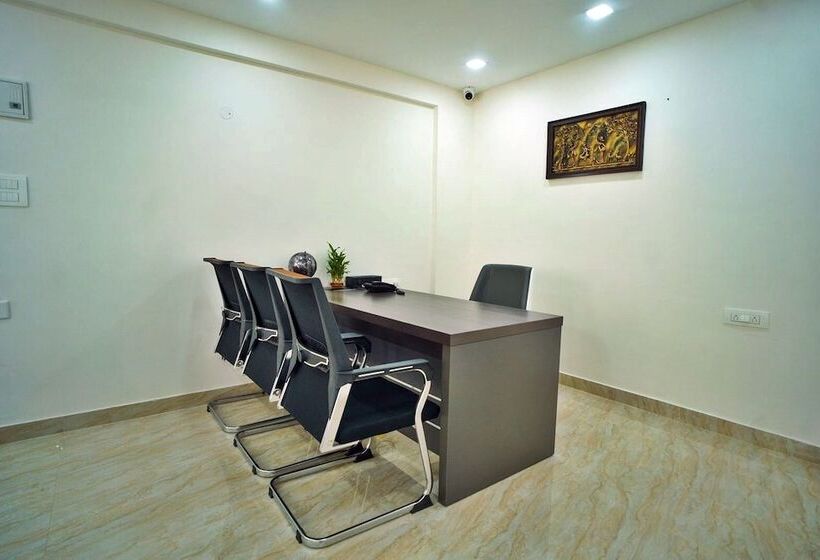 Отель Sterling Inn Near Bangalore International Airport