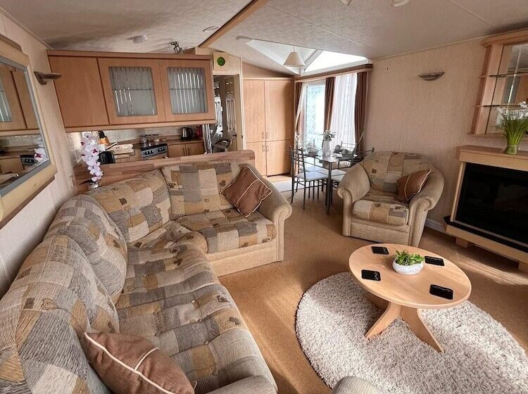 Отель Stunning 2 Bed Caravan In Skegness