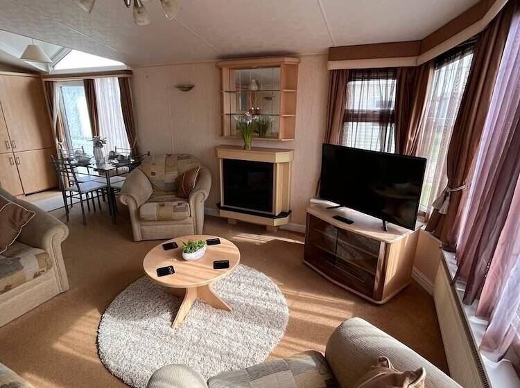 Отель Stunning 2 Bed Caravan In Skegness