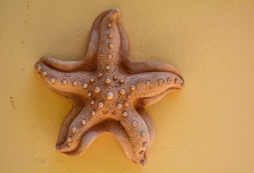 هتل Tenuta Santicuti