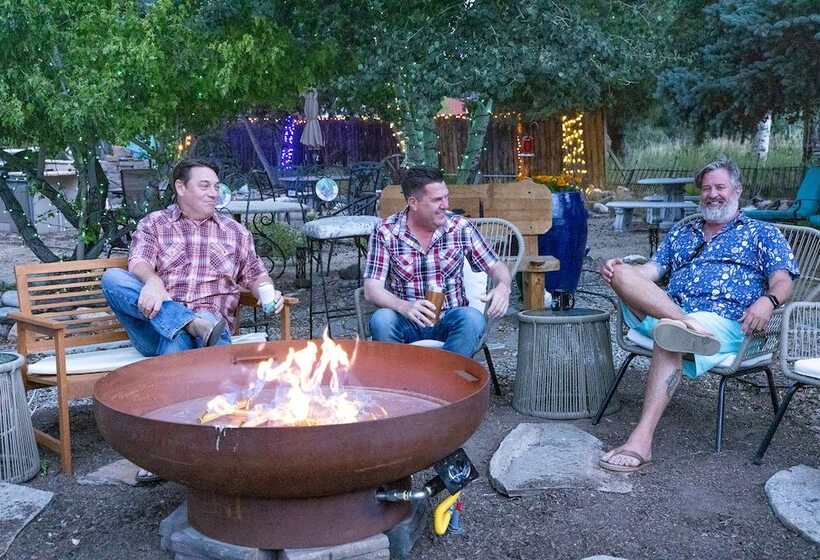 בית מלון כפרי The Lodge At Poncha Springs