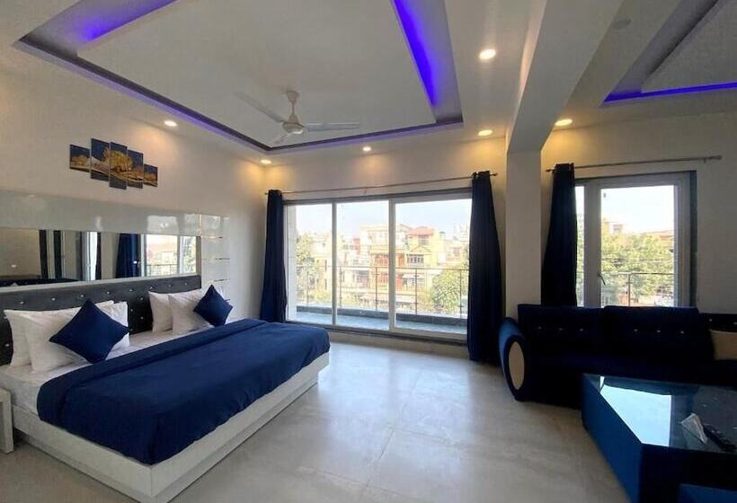 Metro Stay By F9 Hotels