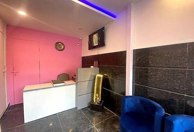 Metro Stay By F9 Hotels