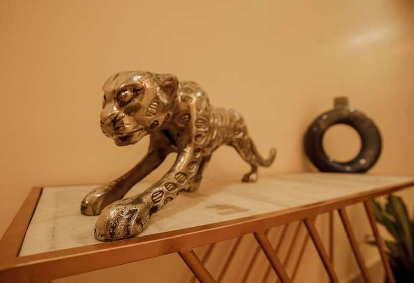 فندق 131,the Nook